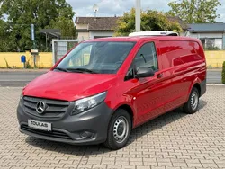 Rot Gebraucht 2021 Mercedes Vito Van / Kleinbus | 29.950 € (Etwas zu teuer)