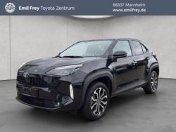 Mysticschwarz mica Gebraucht 2023 Toyota Yaris Cross Team SUV | 24.490 € (Fairer Preis)