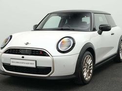 Weiß Gebraucht 2024 Mini Cooper S Favoured Kleinwagen | 26.969 € (Fairer Preis)