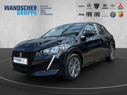 Schwarz Gebraucht 2022 Peugeot e-208 Active Kleinwagen | 16.290 € (Fairer Preis)