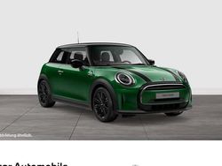 Grün Gebraucht 2023 Mini Cooper Clubman Classic Kombi | 26.260 € (Fairer Preis)