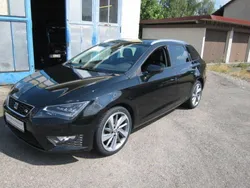 Mitternachtsschwarz Gebraucht 2015 Seat Leon ST FR Kombi | 9.900 € (Guter Preis)
