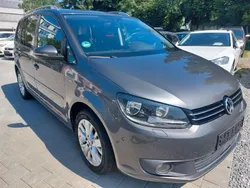 Grau Gebraucht 2013 VW Touran Life Van / Kleinbus | 5.300 € (Guter Preis)