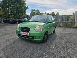 Grün Gebraucht 2005 Kia Picanto 4 Kleinwagen | 2.000 € (Fairer Preis)