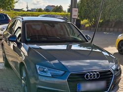 Grau Gebraucht 2019 Audi A4 Ambiente Limousine | 21.900 € (Etwas zu teuer)