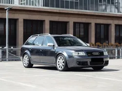 Silber Gebraucht 2003 Audi RS6 Sport Kombi | 19.999 €
