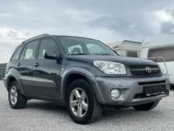 Grau Gebraucht 2004 Toyota RAV4 SUV | 3.650 € (Superpreis)