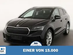 Schwarz metallic Gebraucht 2021 Skoda Enyaq iV Lodge SUV | 26.780 € (Teuer)