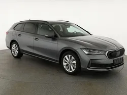 Grau Neu 2025 Skoda Superb Selection Kombi | 45.800 € (Fairer Preis)