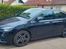 Mercedes B200