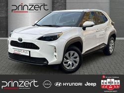 Weiß Gebraucht 2023 Toyota Yaris Cross Business Edition SUV | 22.970 € (Fairer Preis)