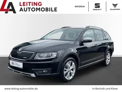 Schwarz Gebraucht 2015 Skoda Octavia Scout 4x4 Kombi | 9.645 € (Superpreis)