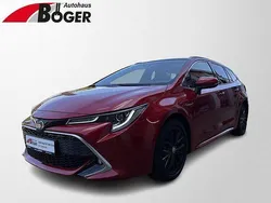 Karminarot metallic Gebraucht 2019 Toyota Corolla Lounge Kombi | 24.490 € (Etwas zu teuer)