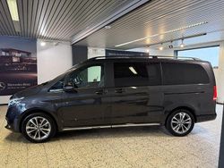 Grau Gebraucht 2023 Mercedes EQV300 Avantgarde Van / Kleinbus | 46.885 € (Fairer Preis)