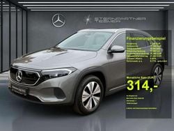 Mountaingrau metallic Gebraucht 2023 Mercedes EQA300 SUV | 29.140 € (Superpreis)