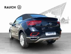 Schwarz Gebraucht 2024 VW T-Roc Cabriolet Style Cabrio | 37.480 € (Etwas zu teuer)