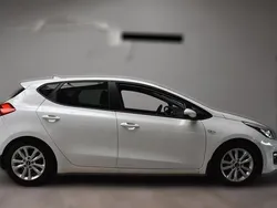 Weiß metallic Gebraucht 2018 Kia Ceed DREAM-TEAM Edition | 14.080 € (Fairer Preis)