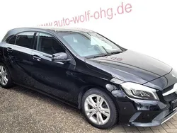 Schwarz Gebraucht 2016 Mercedes A200 Limousine | 16.860 € (Etwas zu teuer)