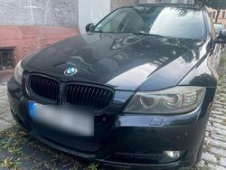 Schwarz Gebraucht 2008 BMW 320 Limousine | 3.700 € (Fairer Preis)
