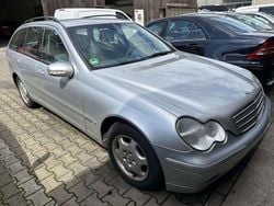 Grau Gebraucht 2003 Mercedes C200 Kombi | 1.499 € (Fairer Preis)