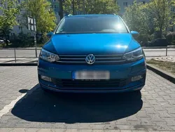 Blau Gebraucht 2016 VW Touran Van / Kleinbus | 12.600 € (Fairer Preis)