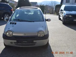 Gebraucht 2004 Renault Twingo Kleinwagen | 300 €