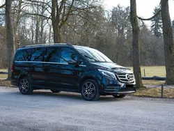 Schwarz Gebraucht 2018 Mercedes V250 AMG line Van / Kleinbus | 44.600 € (Fairer Preis)