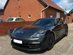 Grau Gebraucht 2019 Porsche Panamera GTS Chrono Limousine | 72.800 € (Fairer Preis)