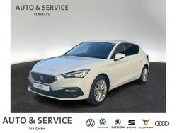 Weiß Gebraucht 2020 Seat Leon XCELLENCE Limousine | 18.990 € (Fairer Preis)