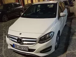 Weiß Gebraucht 2018 Mercedes B200 Edition Van / Kleinbus | 13.800 € (Fairer Preis)