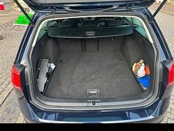 Blau Gebraucht 2016 VW Golf VII Kombi | 7.900 € (Fairer Preis)