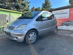 Grau Gebraucht 2001 Mercedes A170 Elegance Limousine | 2.499 € (Fairer Preis)