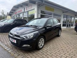Schwarz Gebraucht 2017 Hyundai i20 Kleinwagen | 9.900 € (Fairer Preis)