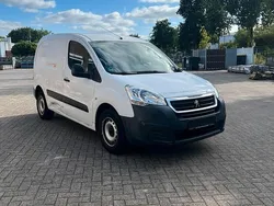 Weiß Gebraucht 2016 Peugeot Partner Van / Kleinbus | 3.950 € (Fairer Preis)