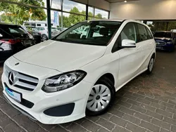 Weiß Gebraucht 2018 Mercedes B180 Business Van / Kleinbus | 17.290 € (Fairer Preis)