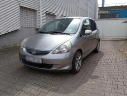 Grau Gebraucht 2006 Honda Jazz Kleinwagen | 2.000 € (Fairer Preis)