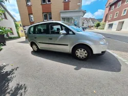 Silber Gebraucht 2004 VW Touran Basis Van / Kleinbus | 2.800 € (Etwas zu teuer)