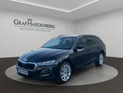 Schwarz Gebraucht 2022 Skoda Octavia Ambition Kombi | 23.900 € (Guter Preis)