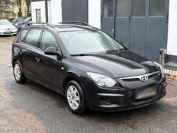 Schwarz Gebraucht 2009 Hyundai i30 Edition+ Kombi | 5.250 € (Teuer)
