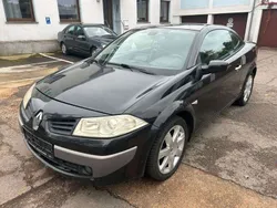 Perlmuttschwarz Gebraucht 2007 Renault Mégane Cabriolet Dynamique Cabrio | 2.850 € (Fairer Preis)