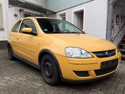 Gelb Gebraucht 2006 Opel Corsa Limousine | 2.999 € (Guter Preis)