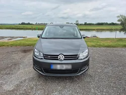 Grau Gebraucht 2017 VW Sharan Highline Van / Kleinbus | 25.100 € (Fairer Preis)