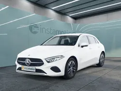 Weiß Gebraucht 2024 Mercedes A180 Advanced Limousine | 29.350 € (Fairer Preis)
