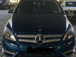 Blau Gebraucht 2012 Mercedes B180 Van / Kleinbus | 9.600 € (Fairer Preis)