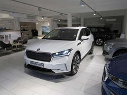 Weiß Gebraucht 2022 Skoda Enyaq iV ecoSuite SUV | 32.950 € (Fairer Preis)