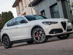 Weiß Gebraucht 2024 Alfa Romeo Stelvio Veloce SUV | 41.990 € (Teuer)