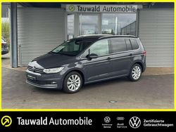 Grau Gebraucht 2024 VW Touran Highline Van / Kleinbus | 36.250 € (Fairer Preis)