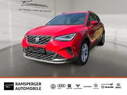 Rot (pure rot) Gebraucht 2024 Seat Arona FR SUV | 19.930 € (Guter Preis)