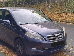 Grau Gebraucht 2006 Honda FR-V Van / Kleinbus | 3.700 € (Fairer Preis)