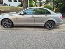 Andere außenfarben Gebraucht 2007 Mercedes C200 Limousine | 7.900 € (Fairer Preis)
